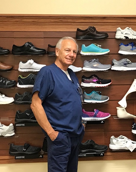 Diabetic Shoe Wall with Davison